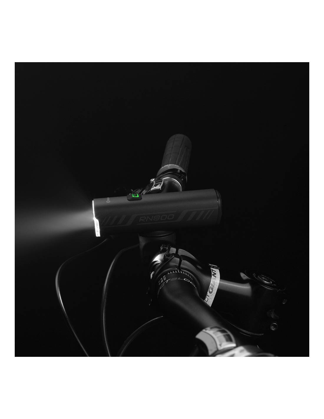 Luz delantera recargable de bicicleta RN 800 Olight