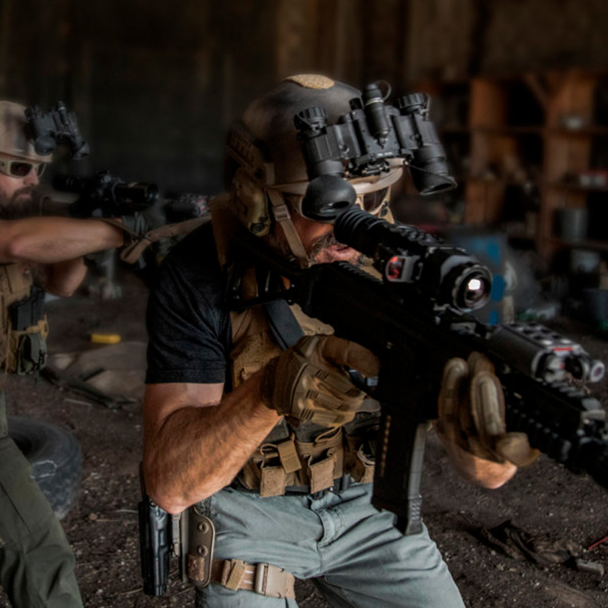 Gafas nocturnas AGM NVG-50 NL1