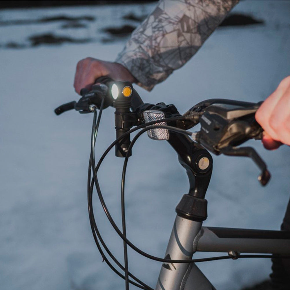 Linterna led ARMYTEK Wizard C2 Magnet USB - luz blanca