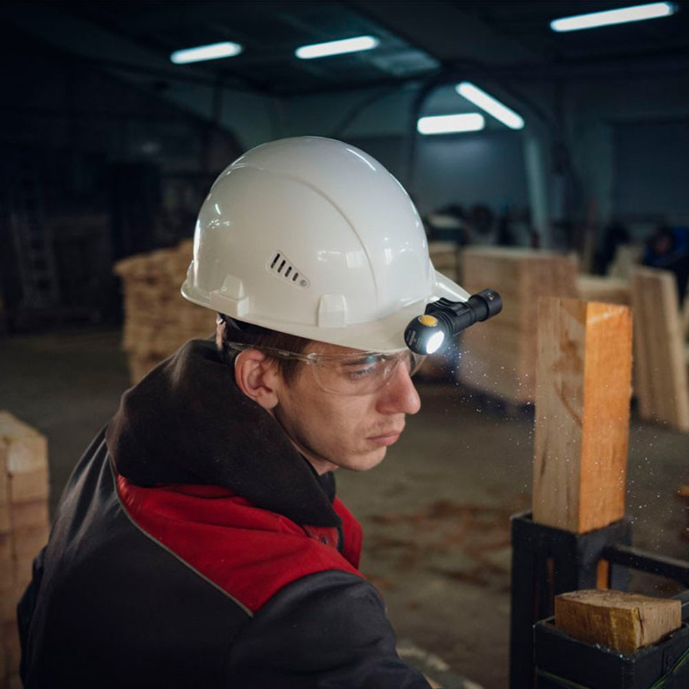 Linterna led ARMYTEK Wizard C2 Magnet USB - luz blanca